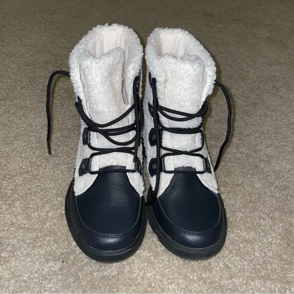 Sorel Kinetic Sport Black White Faux Shearling Waterproof Winter Boots